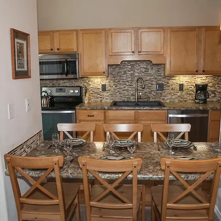 Powder Village Condominium I-4